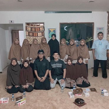 Detik-detik DJ Katty Butterfly Ucap Syahadat Dibantu Gus Miftah