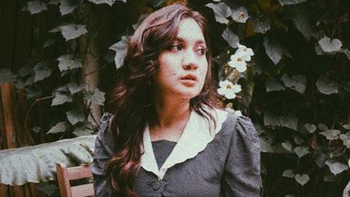 3 Artis Indonesia yang Sering Tampil Gaya Vitange, Contek Inspirasinya Yuk!