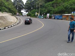 BPBD Imbau Wisatawan Waspada 4 Titik Rawan Longsor di Jalur Puncak Cianjur
