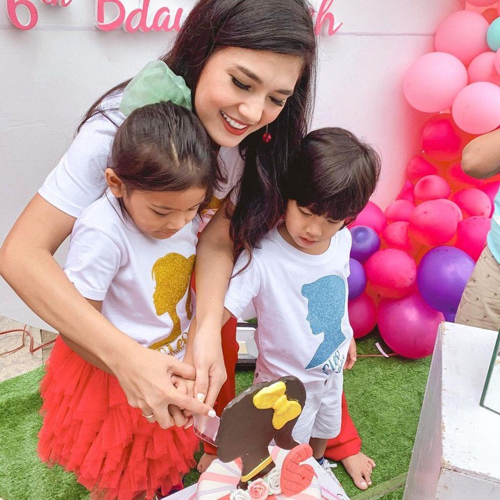 <p>Ulang tahun Cleo digelar sederhana namun dengan nuansa hangat dan meriah. (Foto: Instagram @duma_riris)</p>
