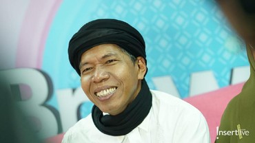 Tak Berhijab Saat Akad, Benarkah Istri Baru Kiwil Non-Muslim?