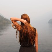 Mencuci Rambut dengan Metode No Poo, Seperti Apa Rasanya?