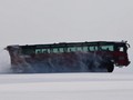 VIDEO: Bus Sleipnir Bawa Wisatawan Lintasi Gletser Islandia