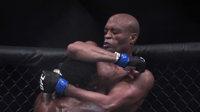 Anderson Silva menelan kekalahan dalam laga terakhir, namun petarung veteran itu tetap menjadi salah satu yang terbaik dalam sejarah UFC.