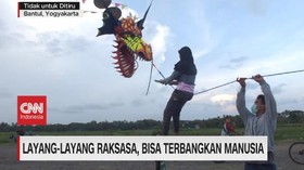 VIDEO: Layang-layang Raksasa, Bisa Terbangkan Manusia