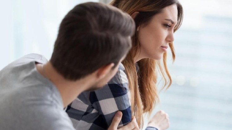 Ramalan zodiak hari ini seputar asmara Leo kehidupan cinta Bunda penuh drama. Baca ramalan zodiak hari ini seputar asmara.