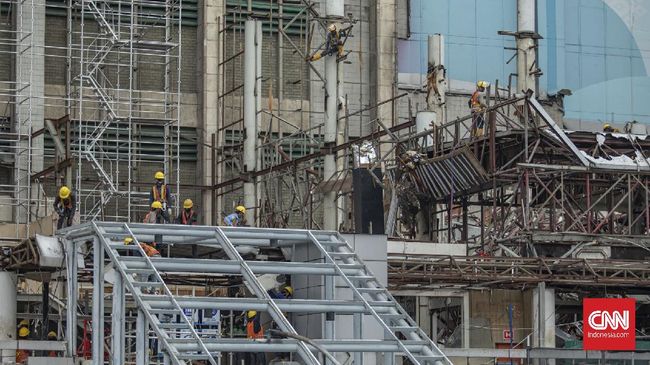 PUPR Kebut 158 Proyek Senilai Rp1.308 T saat Pandemi Kementerian PUPR mencatat sebanyak 158 proyek senilai Rp1.308,52 triliun tengah dikerjakan. Proyek tersebut ditargetkan rampung dalam lima tahun ke depan.