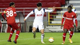Tottenham Ditekuk Antwerp, Mourinho Mengeluh Lewat Cara Aneh