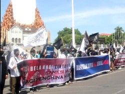 Turun ke Jalan, Umat Islam di Makassar Kecam Emmanuel Macron