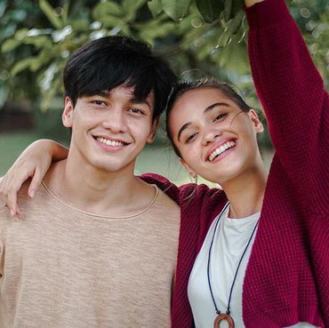 Ungkap Hubungan Aurora Ribero-Jefri Nichol & Raih Hadiah Uang Tunai