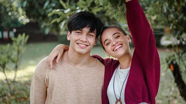 img-title Ungkap Hubungan Aurora Ribero-Jefri Nichol & Raih Hadiah Uang Tunai