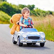 Orangtua Harus Tahu! Tips Aman Berkendara dengan Anak-Anak