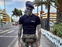 Penampilan Tak Wajar Pria yang Ngaku Black Alien, Rela Potong Telinga