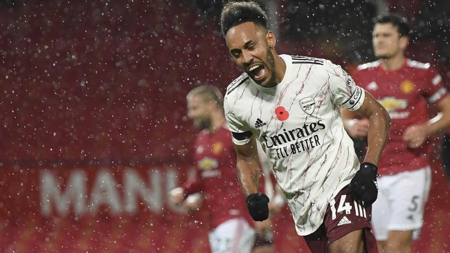 Arsenal berhasil mengalahkan tuan rumah Manchester United 1-0 dalam lanjutan Liga Inggris pekan ketujuh.