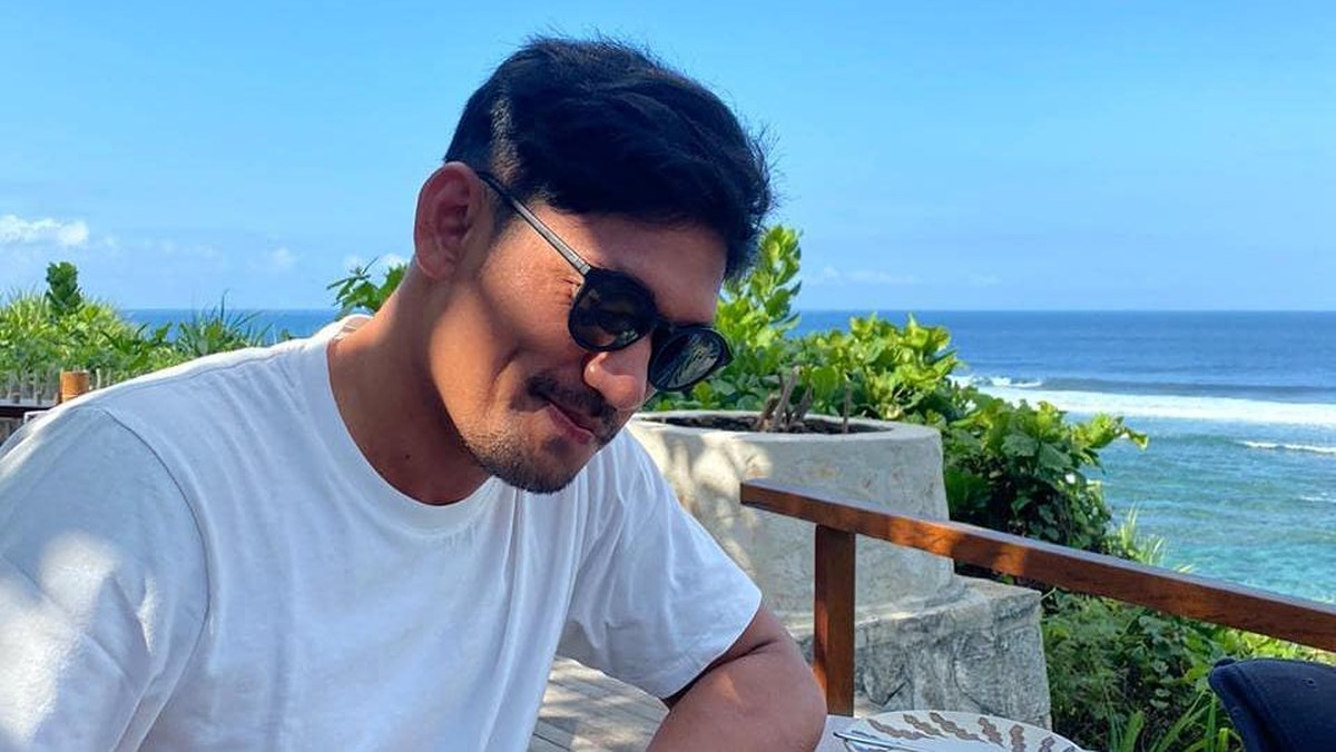 Intip Liburan Seru Ibnu Jamil & Ririn Ekawati di Sumba