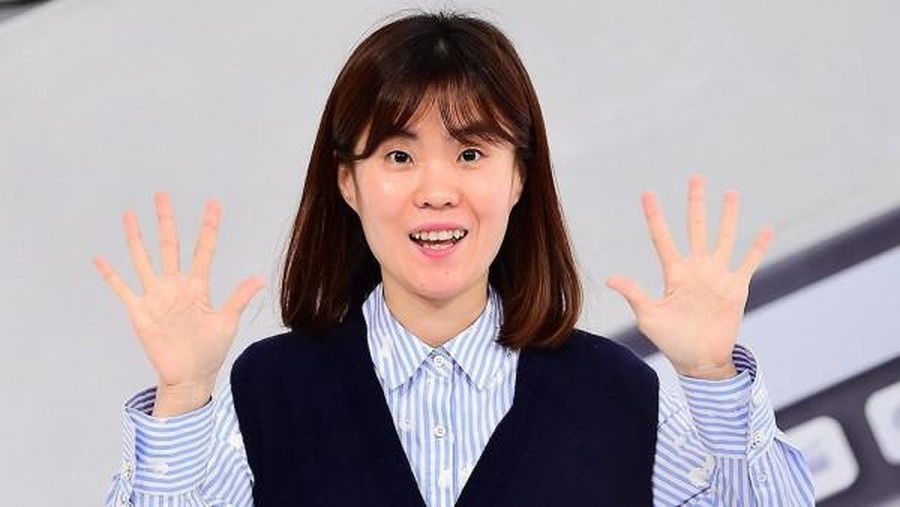Komedian Korea Park Ji Sun ditemukan meninggal dunia di rumahnya.