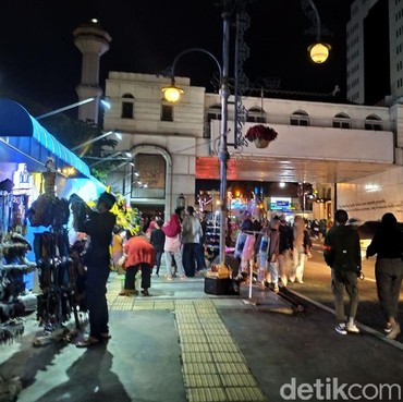 Pemerintah Luncurkan Aplikasi Pendektesi Kerumunan di 3,8 Juta Titik