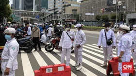 Massa Tiba di Kedubes Prancis, Jalan Thamrin Arah HI Ditutup