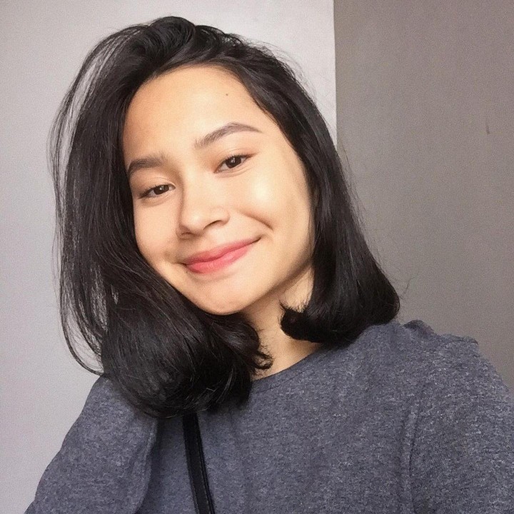<p>Semoga sukses ya karier Satine di dunia hiburan, seperti ayah Abimana 'Gundala' yang kini sukses sebagai aktor papan atas Indonesia. (Foto: Instagram @satinezaneta)</p>