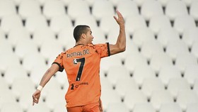 FOTO: Ronaldo Datang, Juventus Menang
