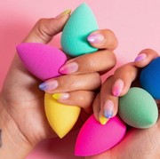 4 Cara Membersihkan Sponge Makeup dengan Bahan-bahan di Rumah