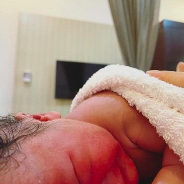 Raditya Dika Dikaruniai Anak Kedua, Ini Nama Sang Buah Hati