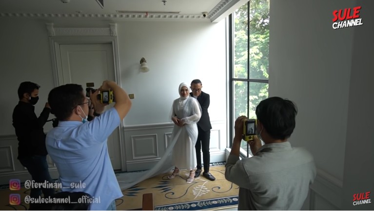 Foto Mesra Sule dan Nathalie Holscher Foto Mesra Sule dan Nathalie Holscher