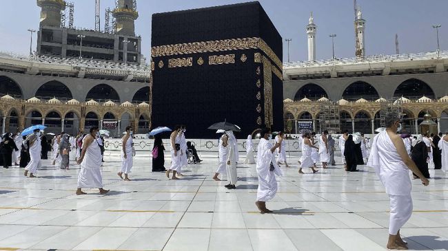 Pemerintah tengah mengkaji pengenaan denda bagi penyelenggaran haji-umrah yang merugikan jemaah sesuai amanah UU Cipta Kerja.