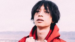 Lirik Lagu UNDERSTAND - keshi