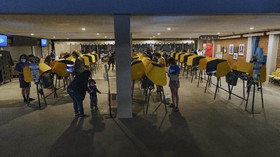 Penduduk AS Semakin Gelisah Menanti Nama Presiden Baru
