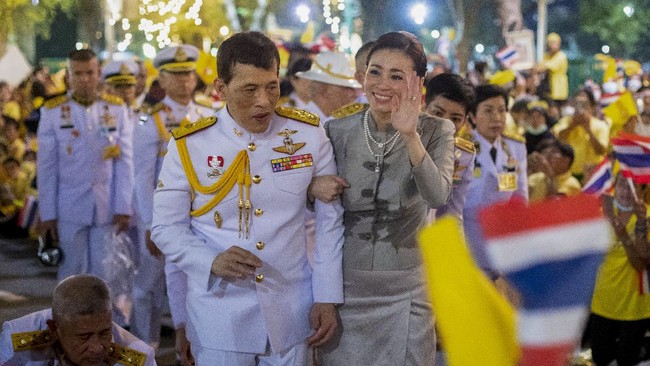 Aktivis Thailand divonis dua tahun penjara karena dianggap menghina kerajaan.
