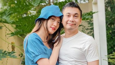img-title Selamat, Raditya Dika & Anissa Aziza Dikaruniai Anak Kedua