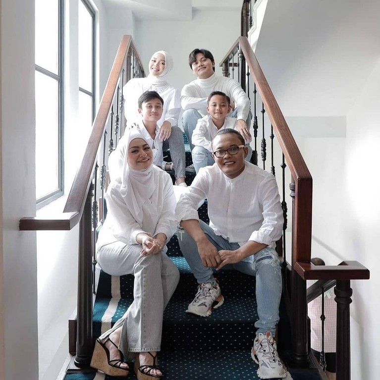 Sule dan Nathalie Holscher foto pre-wedding Sule dan Nathalie Holscher foto pre-wedding