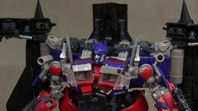 VIDEO: Melihat Koleksi Museum Karakter Transformers Rusia