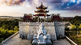 Jumpa Ratusan Murid Buddha di Vihara Seribu Wajah