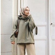 5 Outer untuk Hijabers yang Cocok dan Nyaman Dipakai Kala Musim Hujan