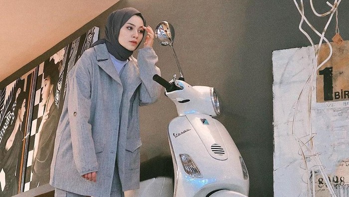 5 Tips Pakai Hijab untuk Pengendara Motor, Tetap Nyaman dan Rapi