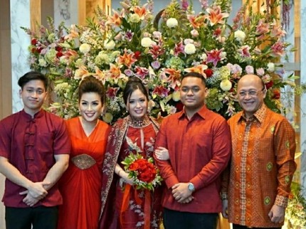 Mario Teguh Unggah Momen Bahagia, Putrinya Dilamar Anak Mantan Wakapolri