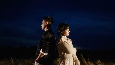 Lirik Lagu Let Me Go - Crush feat Taeyeon