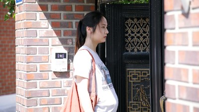More Than Family, Kala Krystal Jung Hamil Muda