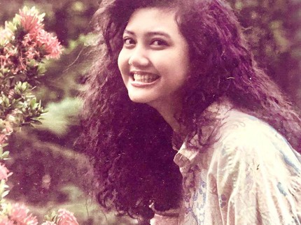 7 Foto Lawas Bella Saphira, Awet Muda dan Cantik Sejak Masih Gadis