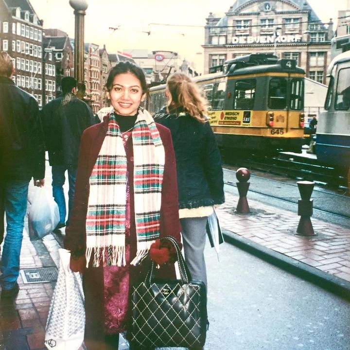 <p>Tiga tahun setelahnya di tahun 1991, Bella Saphira menjadi finalis Voice of Asia. Saat itu ia mencoba peruntungan di dunia tarik suara.</p>