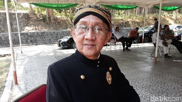 Profil dan Jejak Karier Dalang Legendaris Ki Manteb Soedharsono