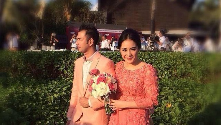 Nagita Slavina & Raffi Ahmad Nagita Slavina & Raffi Ahmad