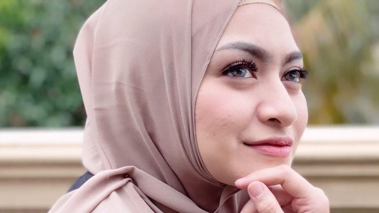 Nathalie Holscher disebut punya anak