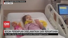 VIDEO: Bocah Perempuan Diselamatkan Dari Reruntuhan