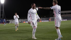 Pique: Messi dan Ramos Tak Lebih Hebat dari Presiden Klub
