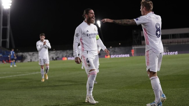 Gerard Pique menyatakan bahwa sosok hebat macam Lionel Messi dan Sergio Ramos tetap tak lebih berpengaruh dibanding presiden klub.