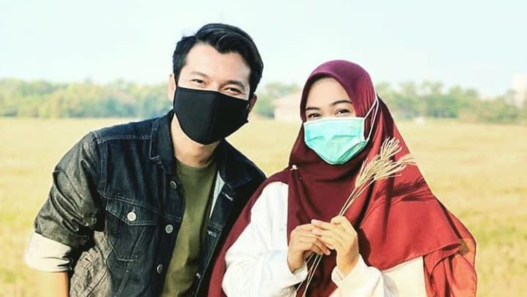 Reza Surya dan Ria Ricis Reza Surya dan Ria Ricis