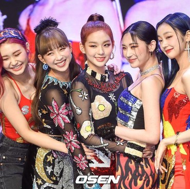 Secret Number Tampil Bling-Bling di MV Comeback 'Got That Boom'